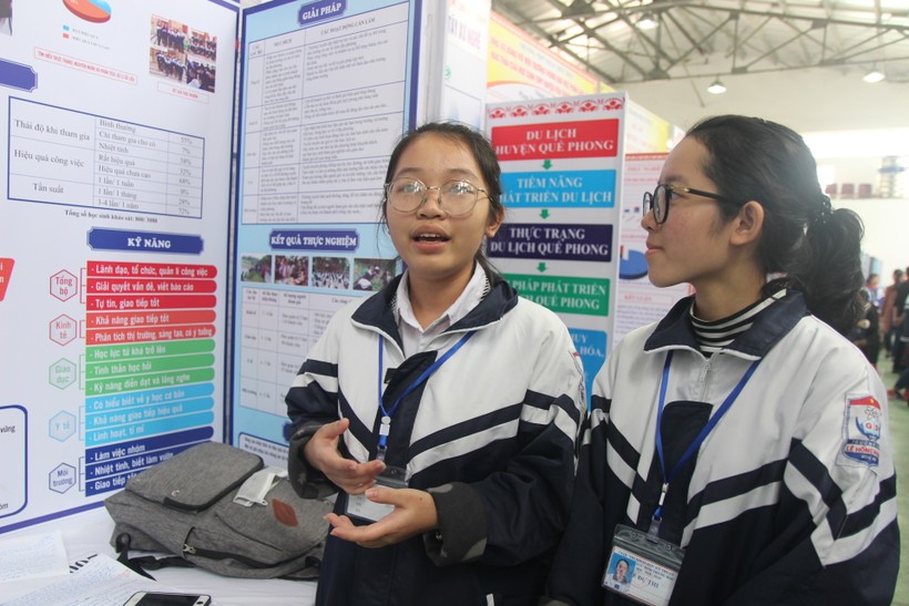 Có 204 dự án thi KHKT học sinh trung học tỉnh Nghệ An năm học 2018 - 2019