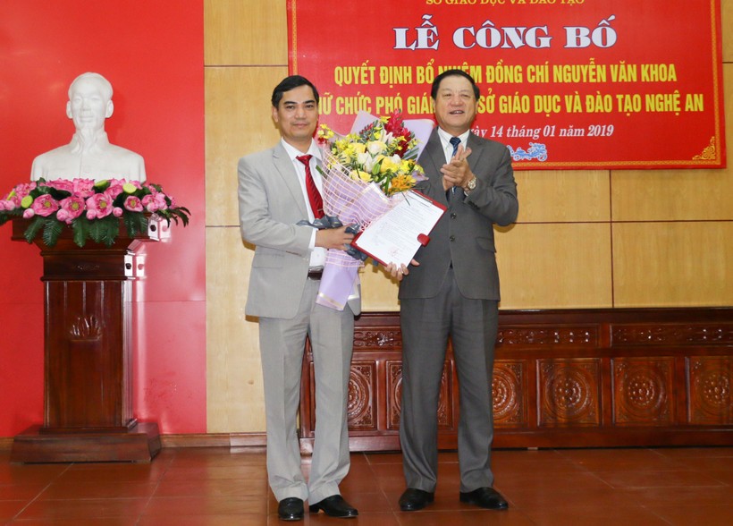 Trao Quyết định bổ nhiệm chức vụ Phó GĐ Sở GD&ĐT cho ông Nguyễn Văn Khoa