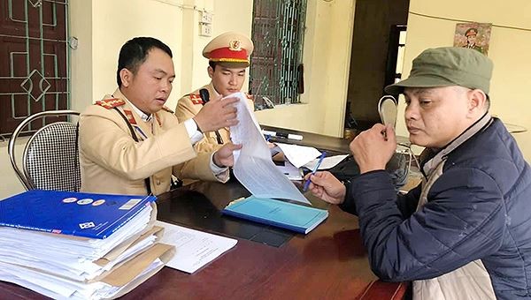Tổng kiểm tra trên địa bàn Nghệ An, công an phát hiện 8 tài xế dương tính với chất ma túy