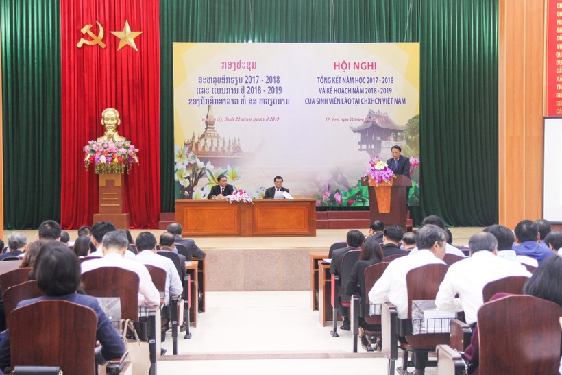Triển khai kế hoạch năm học mới cho hơn 16.600 lưu học sinh Lào tại Việt Nam