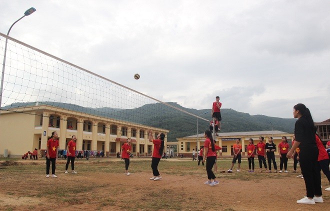 Giờ thể dục của Trường PT DTNT THCS Quế Phong, Nghệ An