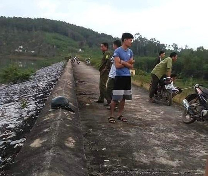 Khu vực đập Bàu Ganh nơi phát hiện thi thể nữ sinh lớp 6 vào sáng ngày 5/11.