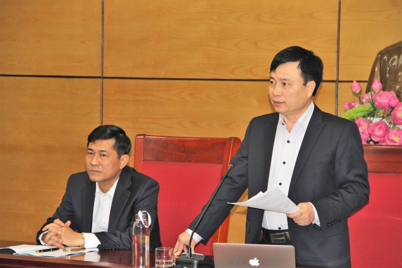 Ông Bùi Đình Long - Phó Chủ tịch UBND tỉnh Nghệ An chủ trì Hội nghị triển khai chương trình GD phổ thông mới
