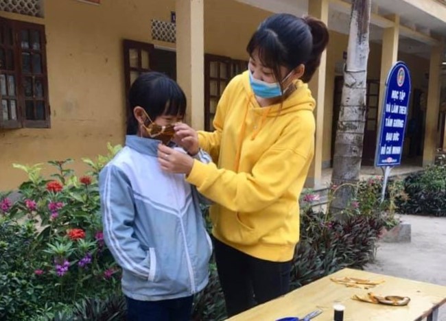 Nghệ An: Học sinh vùng cao thiếu khẩu trang y tế