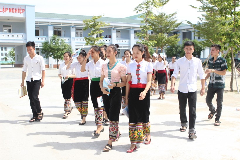 Học sinh Trường Phổ thông DTNT THPT số 2 tỉnh Nghệ An