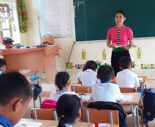 Cô Lô Thị Thủy - GV Trường Tiểu học Mường Nọc, huyện Quế Phong, Nghệ An - là 1 trong 63 đại sứ "Điều ước cho em".