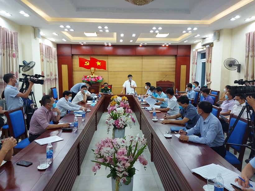 Ban chỉ đạo phòng chống dịch Covid-19 tỉnh Nghệ An đang họp  khẩn tại thị xã Hoàng Mai.