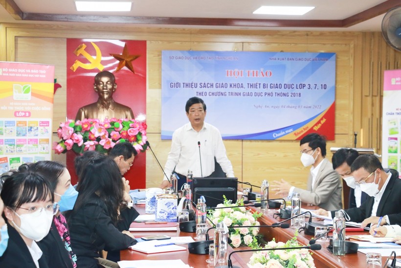 Sở GD&ĐT Nghệ An phối hợp với NXB Giáo dục Việt Nam tổ chức Hội thảo Giới thiệu SGK lớp 3, lớp 7 và lớp 10.