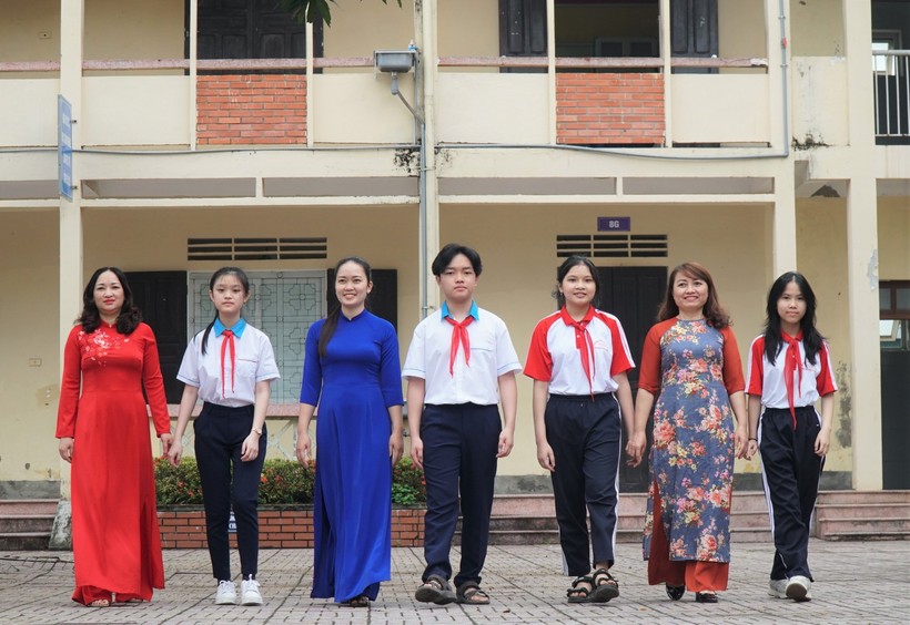 Ngôi trường ven đô THCS Hưng Lộc (TP Vinh, Nghệ An) năm nay 5 giải HSG tỉnh, trong đó có 1 giải Nhất môn Hóa học, 1 thủ khoa môn Lịch sử.