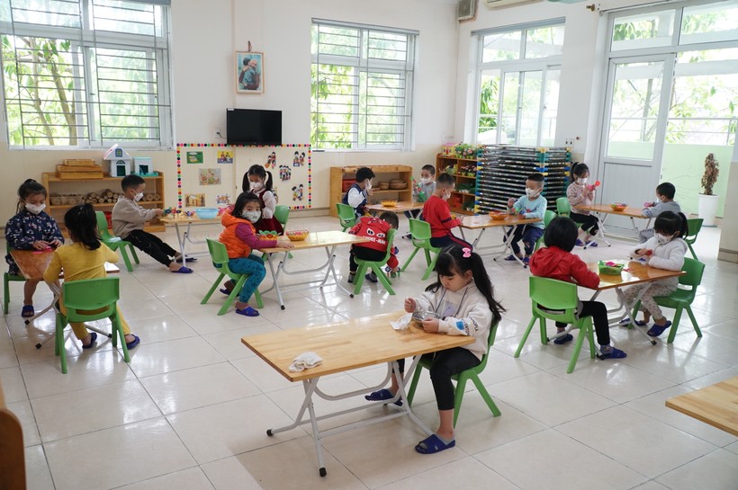 Trẻ tại Trường Mầm non Hưng Phúc (TP Vinh, Nghệ An).