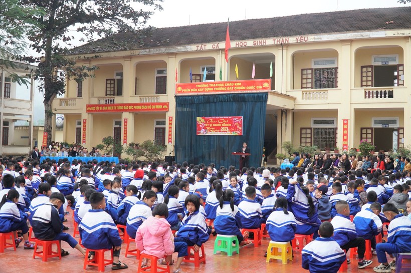 Trường THCS Châu Kim, huyện Quế Phong, Nghệ An trở lại dạy học từ ngày 27/1 (tức mùng 6 Tết Quý Mão). Ảnh: Hồ Lài.