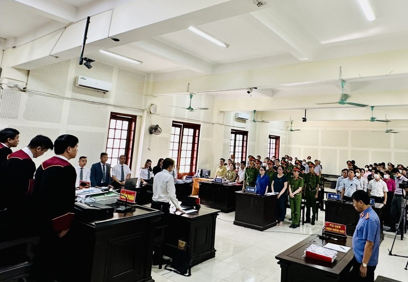 TAND tỉnh Nghệ An mở phiên tòa phúc thẩm xét xử cựu Giám đốc Trung tâm GDTX huyện Hưng Nguyên. (Ảnh: TAND)