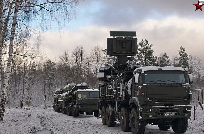 Để bảo vệ S-400, hệ thống Pantsir-S1 là lựa chọn số 1 của Nga.