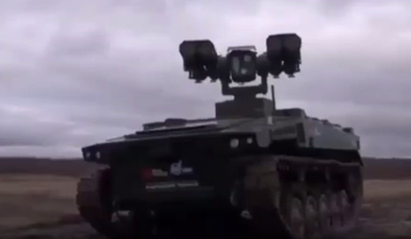 Robot chiến đấu Nga trang bị Kornet xuất hiện tại Ukraine.