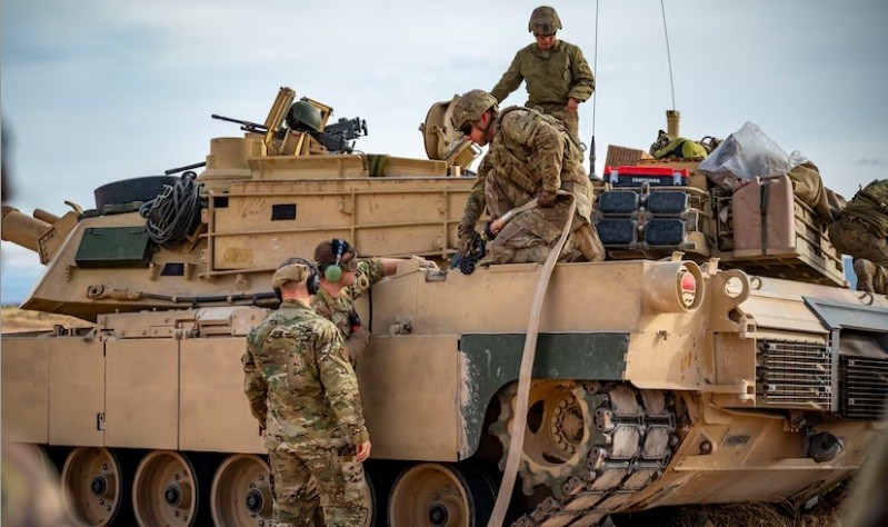 Mỹ loại bỏ một số công nghệ tối tân trước khi chuyển M1A1 cho Ukraine.