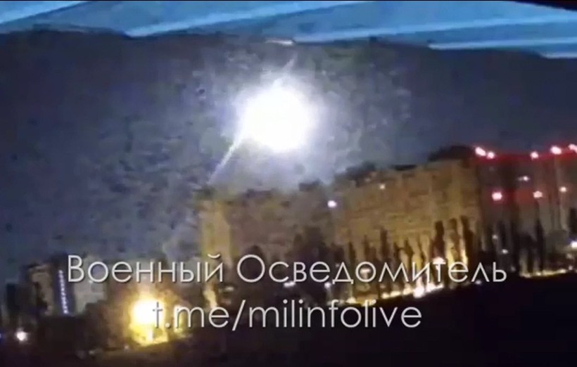 Patriot tại Ukraine phóng đạn đánh chặn.