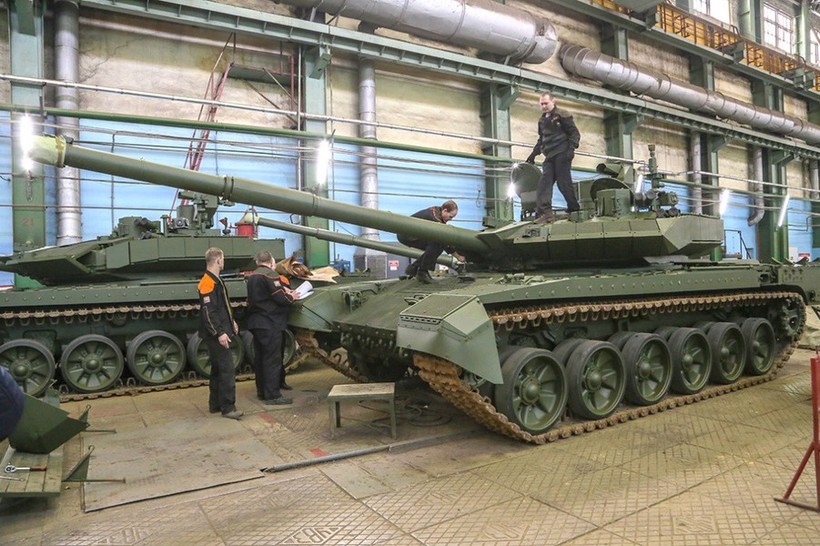 T-90M là một trong những phương tiện quân sự được ưu tiên trang bị Nakidka.