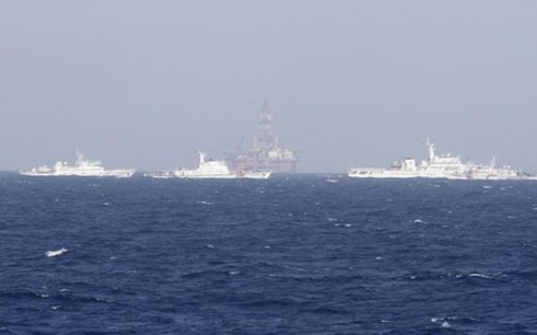 Tàu tuần tra Trung Quốc triển khai quanh giàn khoan Hải Dương 981.