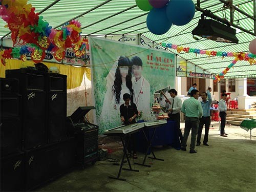 Lễ cưới con gái vị thành niên của chủ tịch UBND xã Phú Thuận, huyện Phú Tân, tỉnh Cà Mau ngày 11/7