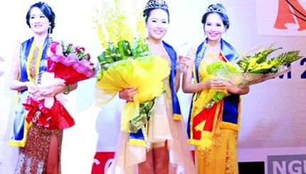 Top 3 “Nữ hoàng sắc đẹp Việt Nam 2014”, cuộc thi đang làm ồn ào dư luận. Ảnh: TL