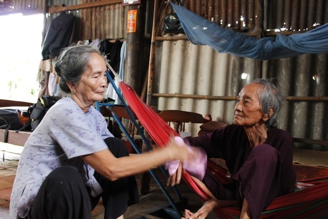 Thảnh thơi như cụ bà thọ nhất Việt Nam