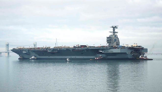 Choáng ngợp siêu chiến hạm Mỹ, Pháp