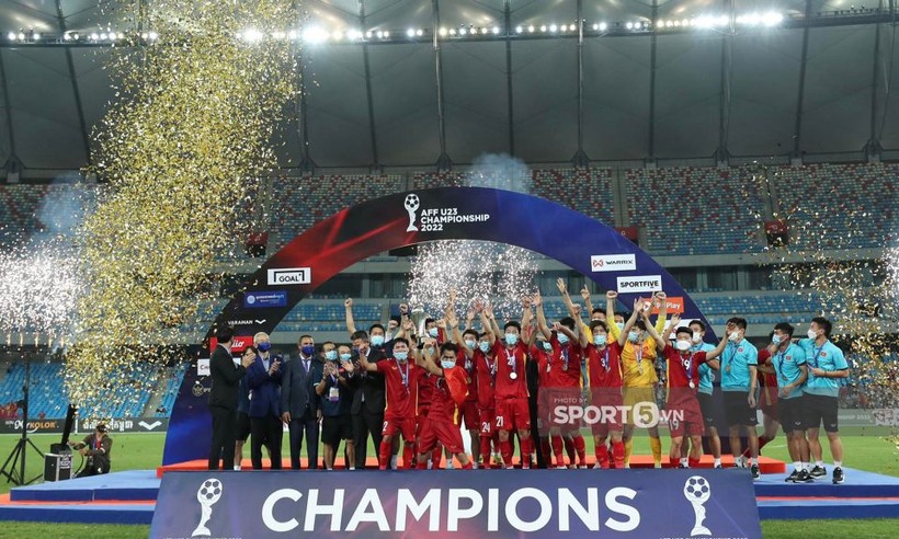 ĐT U23 Việt Nam đã vượt lên nghịch cảnh, vượt qua giới hạn của bản thân để đăng quang ngôi vô địch U23 Đông Nam Á 2022. Ảnh: Sport5.vn