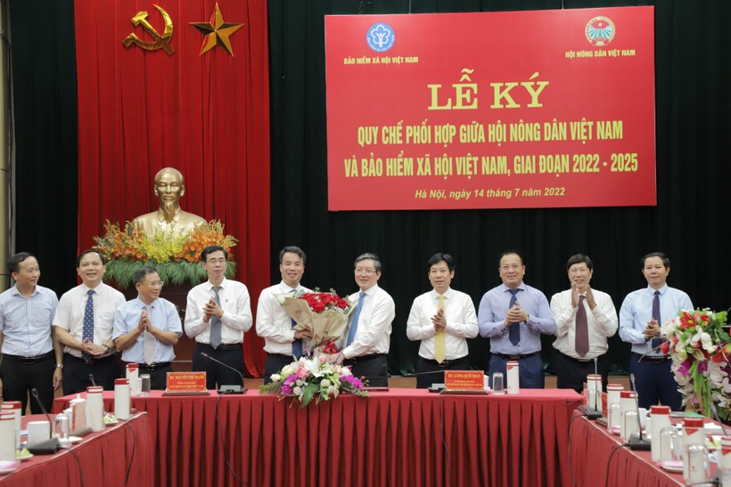 BHXH Việt Nam và TW Hội Nông dân Việt Nam ký Quy chế phối hợp công tác giai đoạn 2022 – 2025