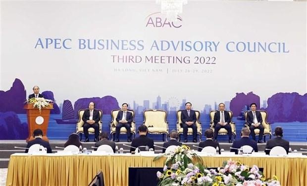 Chủ tịch nước Nguyễn Xuân Phúc phát biểu tại phiên họp thứ ba Hội đồng Tư vấn Kinh doanh APEC, sáng 27/7/2022 tại tỉnh Quảng Ninh. (Ảnh: Thống Nhất/TTXVN)
