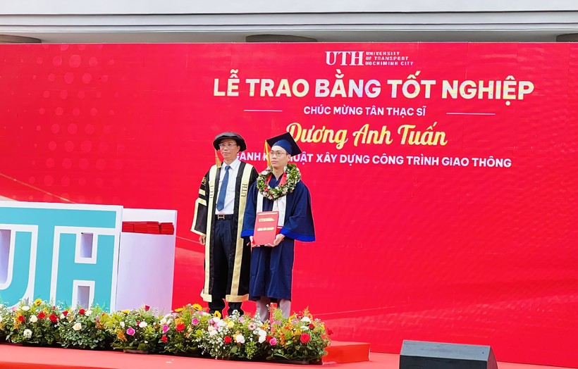 Lễ trao bằng tốt nghiệp tại Trường ĐH Giao thông Vận tải TPHCM ngày 23/7. Ảnh: NTCC