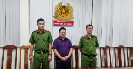 Nguyễn Văn Chung tại Phòng Cảnh sát Hình sự, Công an TPHCM. (Ảnh: Công an TPHCM)
