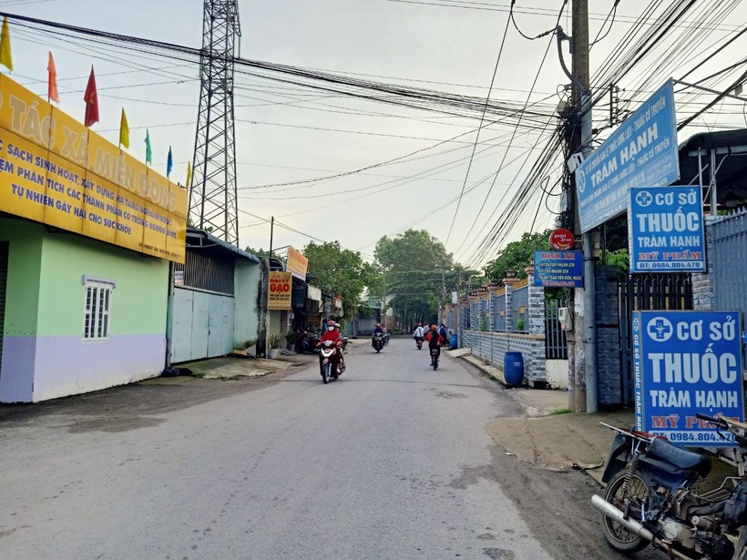 Khu phố Miễu, phường Phước Tân, nơi có khoảng 180 căn nhà xây dựng không phép. (Ảnh: Hoàng Phúc).