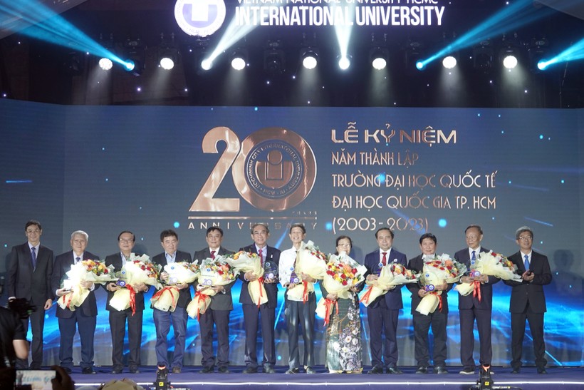 Lễ kỷ niệm 20 năm thành lập Trường Đại học Quốc tế, Đại học Quốc gia TPHCM ngày 5/12. Ảnh: N.Ngọc