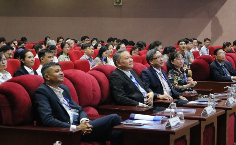 Các đại biểu tham dự Hội nghị khoa học công nghệ Khoa Y lần 4 năm 2023. Ảnh: Hà Châu