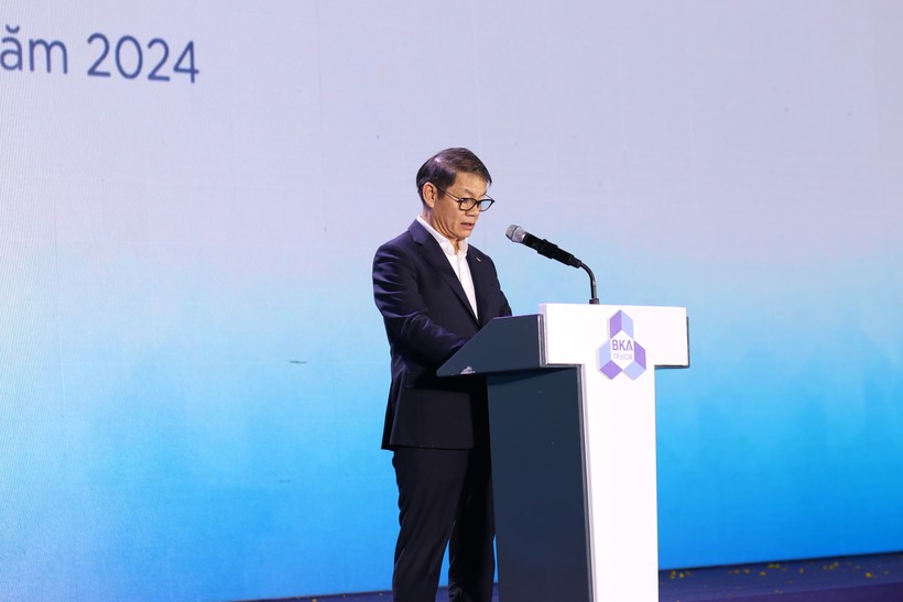 Ông Trần Bá Dương, Chủ tịch Ban đại diện BKA nhiệm kỳ 2024-2029 phát biểu tại đại hội. Ảnh: HCMUT