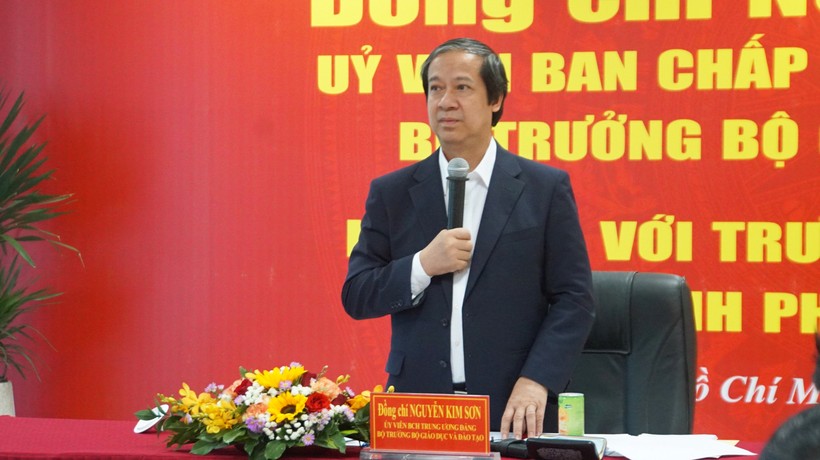 Bộ trưởng Nguyễn Kim Sơn chủ trì buổi làm việc tại Trường Đại học Nông Lâm TPHCM ngày 23/2. Ảnh: Mạnh Tùng