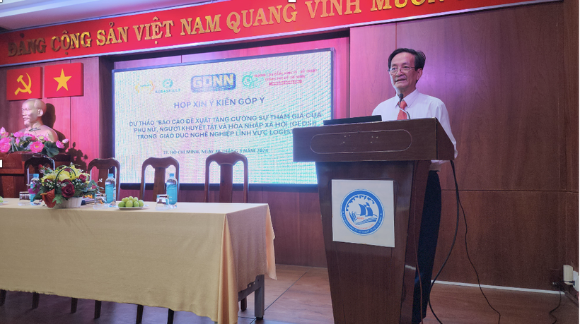 Ông Lâm Văn Quản, Chủ tịch Hội Giáo dục nghề nghiệp TPHCM tại phiên họp. Ảnh: BTC