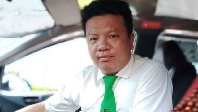 Anh Lê Huy Sinh, được Chủ tịch UBND tỉnh Thanh Hóa tặng Bằng khen.