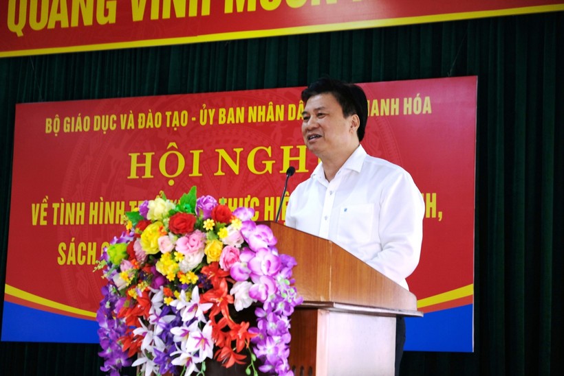 Thứ trưởng Nguyễn Hữu Độ làm việc với lãnh đạo tỉnh và ngành Giáo dục Thanh Hóa. 