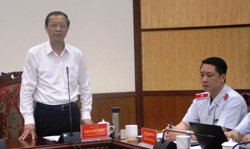 Thứ trưởng Bộ GD&ĐT phát biểu tại buổi Công bố quyết định Thanh tra trách nhiệm quản lý Nhà nước về giáo dục của UBND tỉnh Thanh Hóa.