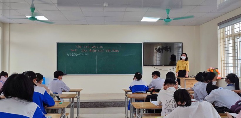 Giờ ôn tập môn Ngữ văn chuẩn bị cho kỳ thi vào lớp 10 THPT năm học 2022-2023 của thầy và trò Trường THCS Nguyễn Du (Quảng Xương, Thanh Hóa).