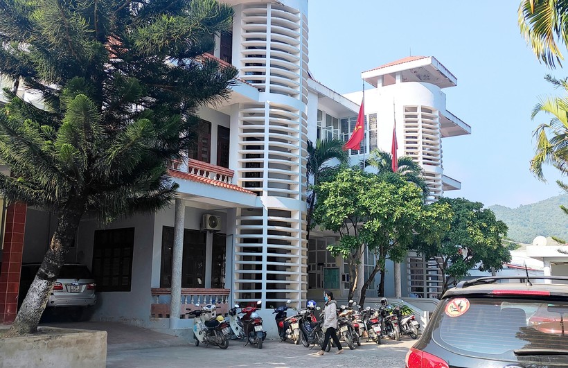 UBND huyện Mường Lát- nơi thực hiện quyết định điều động các hiệu phó trường tiểu học.