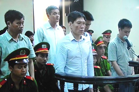 Ngày 23/5, Dương Tự Trọng bị TAND Tối cao tuyên phạt 16 năm tù