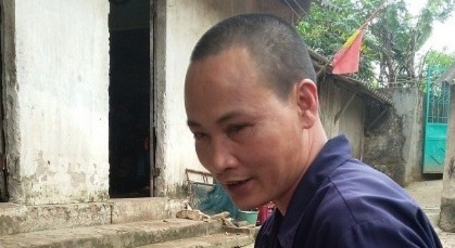 Anh Lê Văn Sinh.