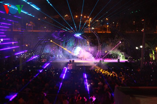 Quảng Ninh: Rực rỡ sắc màu trong lễ hội bong bóng