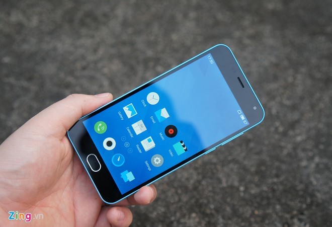 Meizu M2 - chiếc smartphone nội địa Trung Quốc mới về nước với giá 2,5 triệu đồng. Ảnh: Thành Duy.
