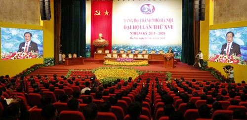 Phiên họp trù bị của Đai hội Đảng bộ thành phố Hà Nội.