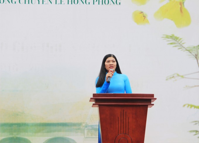Cô Phạm Thị Bé Hiền được bổ nhiệm làm Hiệu trưởng Trường THPT Chuyên Lê Hồng Phong, TP.HCM. Ảnh: website nhà trường