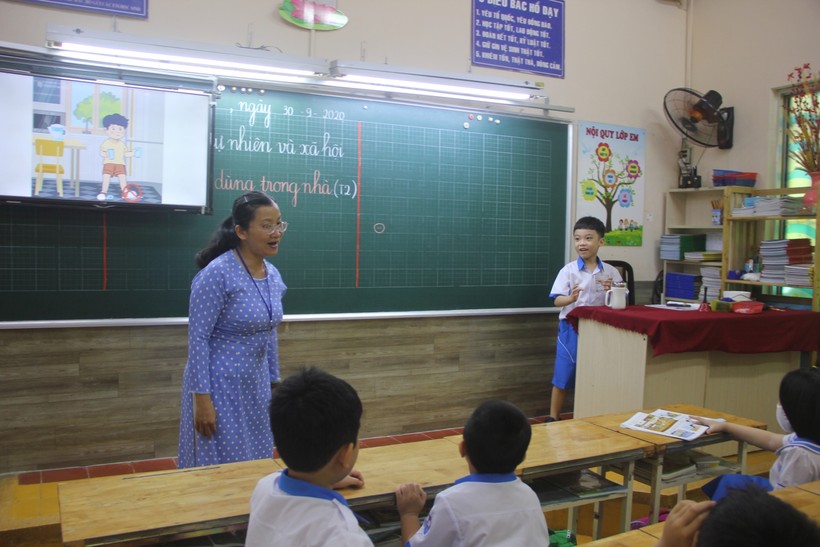 Học sinh lớp 1 Trường Tiểu học Nguyễn Thái Sơn, Quận 3 trong một tiết học. Ảnh minh họa P.Nga 