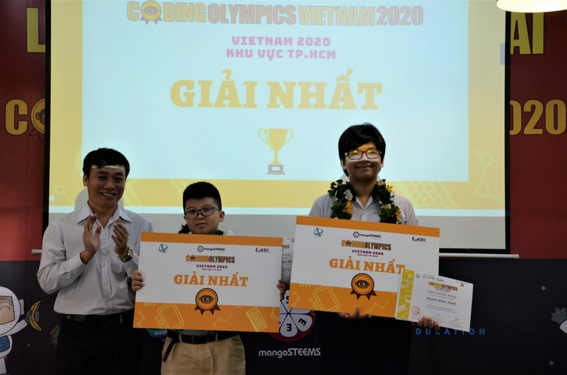 Hai học sinh giành giải Nhất cuộc thi Coding Olympics VietNam 2020 khu vực TP.HCM 